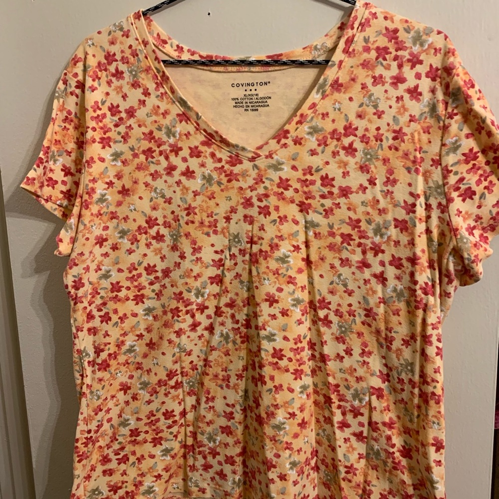 Covington Women's Short Sleeve Floral Tee - Red and Yellow